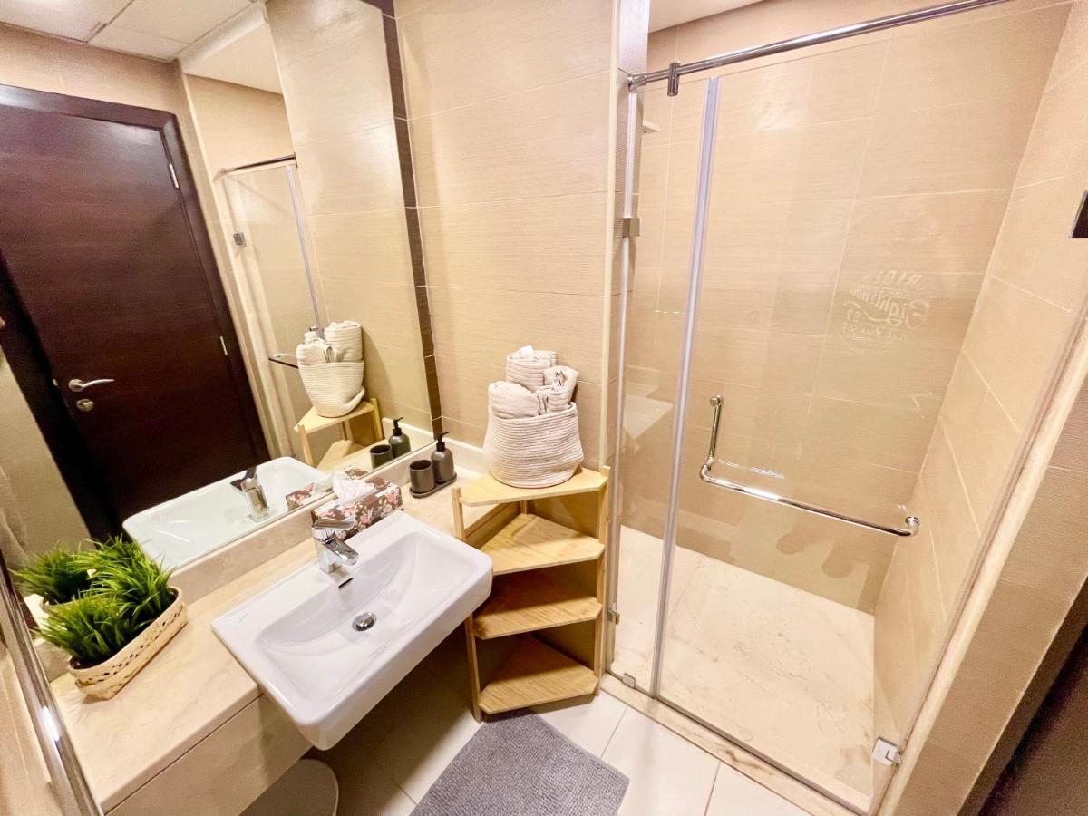 Super Elegant Studio Apartment-Sparkle Tower By Sweet Homes Dubai Buitenkant foto
